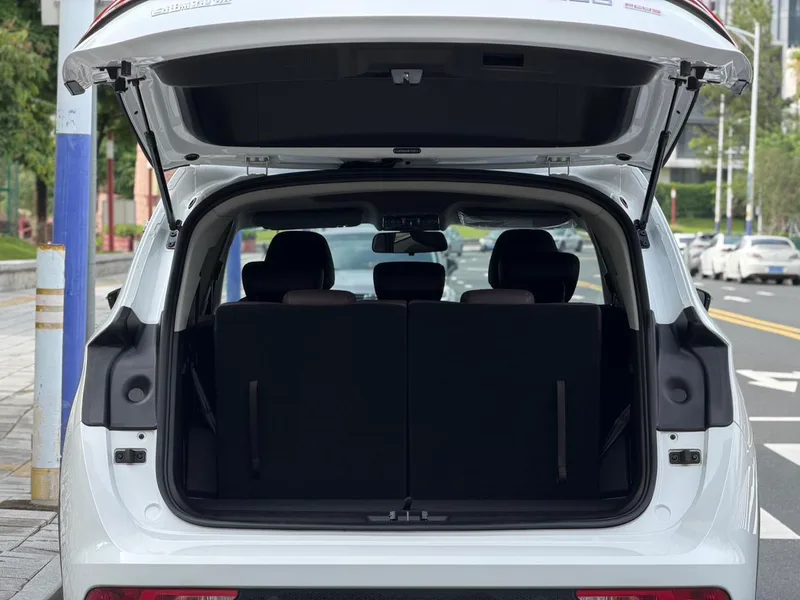 Jetour X90 PLUS 2025 Premium Edition 1.6TD DCT Villa interior photo 18 Jetour X90 PLUS 2025 Premium Edition 1.6TD DCT Villa interior photo 18