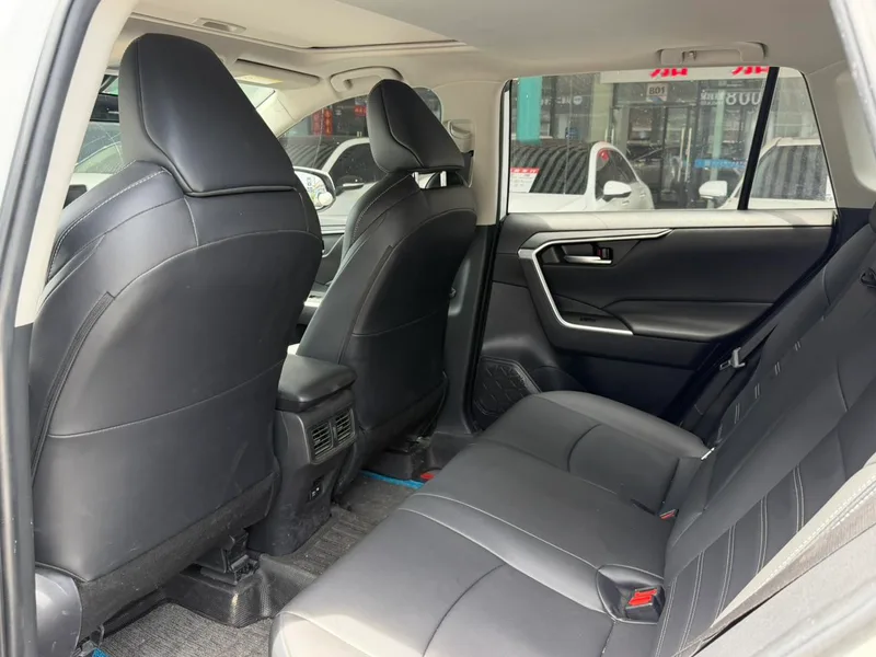 Toyota Wildlander 2021 2.0L Versión de lujo de tracción en dos ruedas interior foto 8