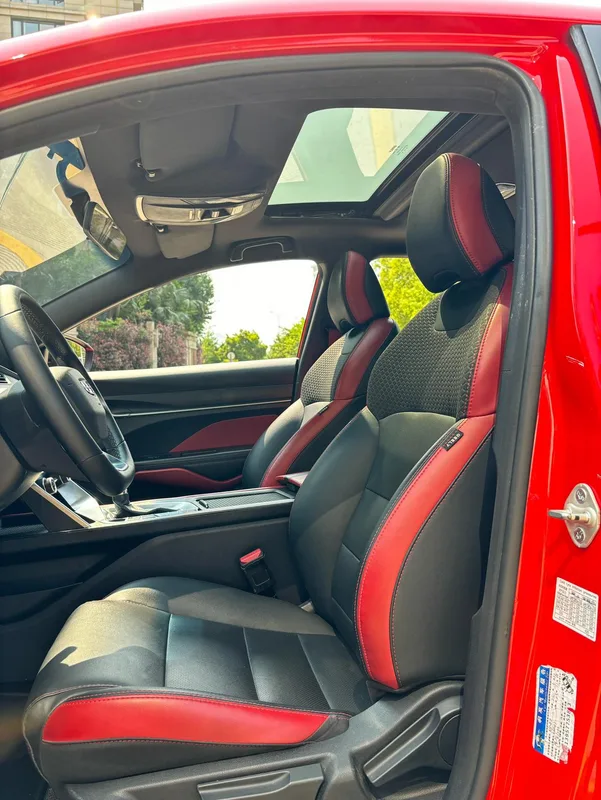 Geely Binrui 2021 1.4T CVT F Versión deportiva exterior foto 8 Geely Binrui 2021 1.4T CVT F Versión deportiva exterior foto 8