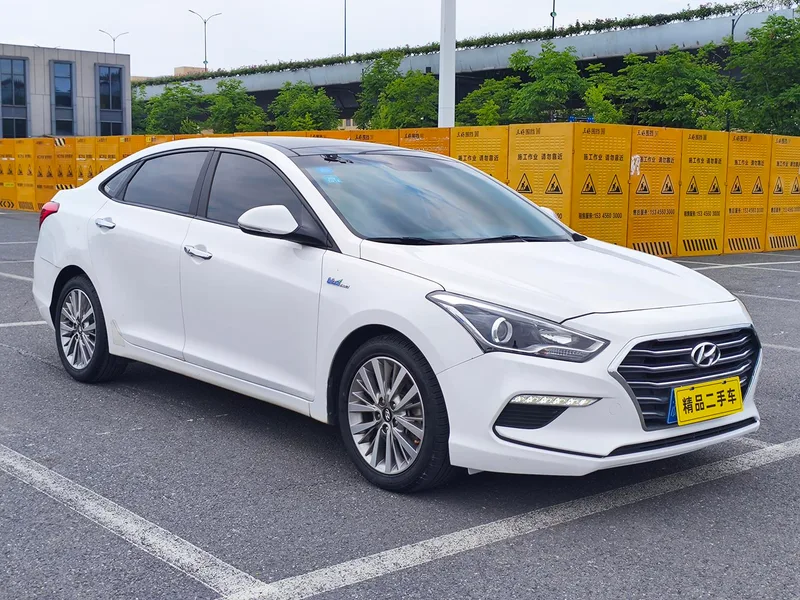 Hyundai Mistra 2017 1.6T Intelligent automatique GLS Pays V extérieur photo 3 Hyundai Mistra 2017 1.6T Intelligent automatique GLS Pays V extérieur photo 3