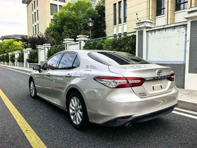 Toyota Camry 2018 2.0G Роскошная версия экстерьер фото 3 Toyota Camry 2018 2.0G Роскошная версия экстерьер фото 3