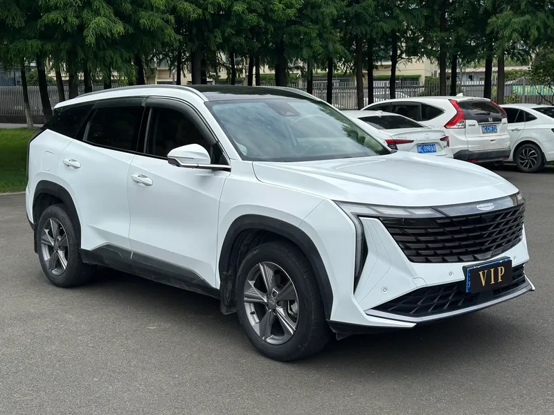 Geely Boyue L 2023 1.5TD DCT Премиальная комплектация экстерьер фото 3 Geely Boyue L 2023 1.5TD DCT Премиальная комплектация экстерьер фото 3