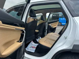Geely Boyue L 2023 1.5TD DCT Премиальная комплектация экстерьер фото 8 Geely Boyue L 2023 1.5TD DCT Премиальная комплектация экстерьер фото 8
