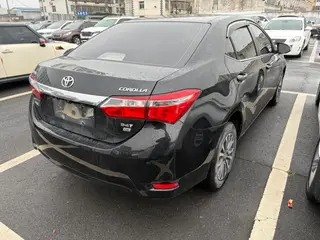 Toyota Corolla 2017 Restyling 1.2T S-CVT GL China V interior photo 6 Toyota Corolla 2017 Restyling 1.2T S-CVT GL China V interior photo 6