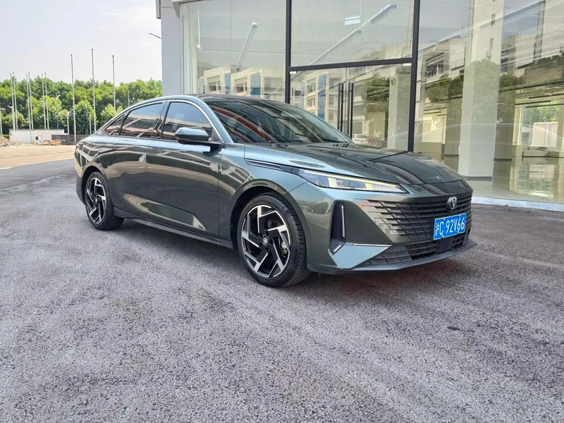 Changan Lamore 2023 1.5T GDI Buque insignia automático exterior foto 3 Changan Lamore 2023 1.5T GDI Buque insignia automático exterior foto 3