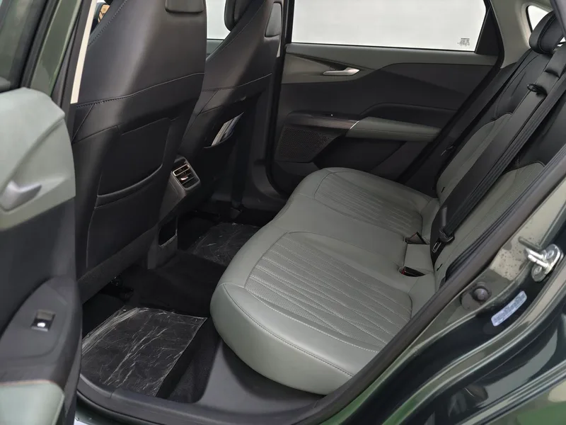 Changan Lamore 2023 1.5T GDI Buque insignia automático interior foto 20 Changan Lamore 2023 1.5T GDI Buque insignia automático interior foto 20