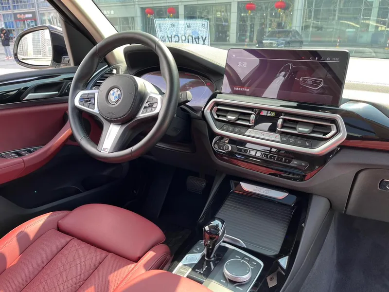 BMW X3 2022 xDrive25i M Ensemble de sport extérieur photo 6 BMW X3 2022 xDrive25i M Ensemble de sport extérieur photo 6