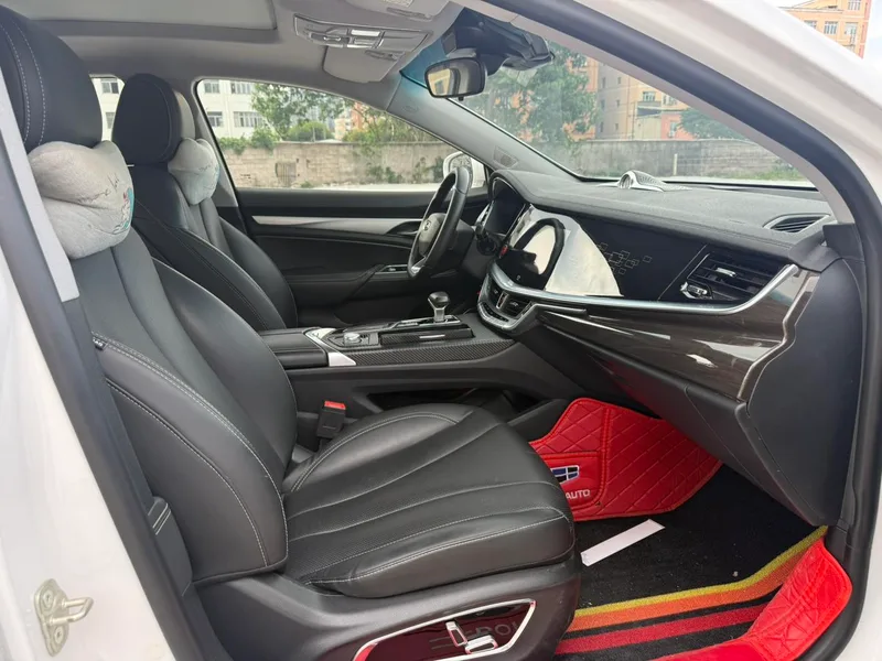Geely Borui 2021 1.8T Versión piloto interior foto 11 Geely Borui 2021 1.8T Versión piloto interior foto 11