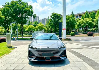 Changan UNI-V 2023 1.5T Sports version exterior photo 2 Changan UNI-V 2023 1.5T Sports version exterior photo 2
