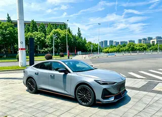 Changan UNI-V 2023 1.5T Sports version exterior photo 3 Changan UNI-V 2023 1.5T Sports version exterior photo 3