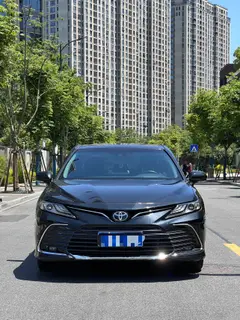Toyota Camry 2023 2.0G Edición de lujo exterior foto 2 Toyota Camry 2023 2.0G Edición de lujo exterior foto 2