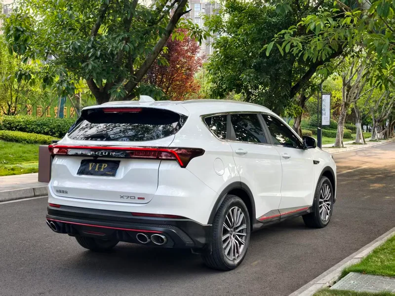 Jetour X70 PRO 2023 1.6TD DCT Enjoy with pleasure PRO 7 seat exterior photo 7 Jetour X70 PRO 2023 1.6TD DCT Enjoy with pleasure PRO 7 seat exterior photo 7