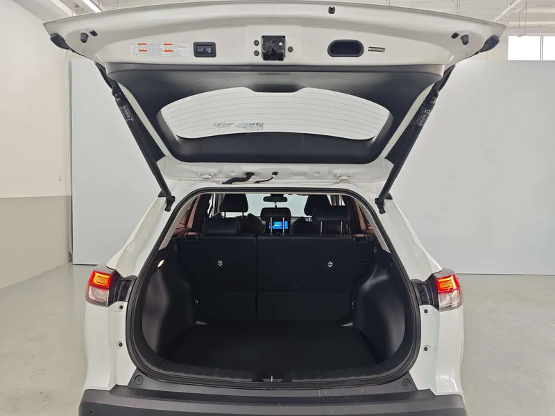 Toyota Frontlander 2022 2.0L CVT Luxe PLUS Version intérieur photo 17