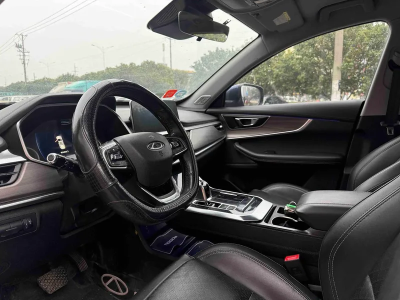 Chery Tiggo 8 2019 1.6TGDI Versión de lujo automática interior foto 12 Chery Tiggo 8 2019 1.6TGDI Versión de lujo automática interior foto 12