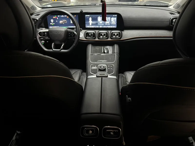 Chery Tiggo 9 2023 2.0T DCT Двухприводная люксовая версия 5 Кресло интерьер фото 10 Chery Tiggo 9 2023 2.0T DCT Двухприводная люксовая версия 5 Кресло интерьер фото 10