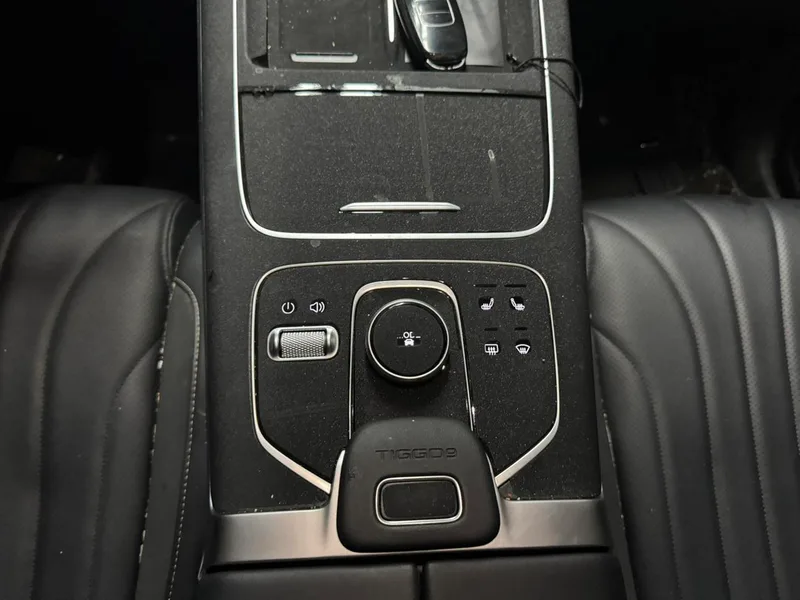 Chery Tiggo 9 2023 2.0T DCT Двухприводная люксовая версия 5 Кресло интерьер фото 14 Chery Tiggo 9 2023 2.0T DCT Двухприводная люксовая версия 5 Кресло интерьер фото 14