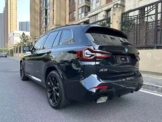BMW X3 2022 Second change xDrive30i Premium Class M Obsidian Night Suit interior photo 15 BMW X3 2022 Second change xDrive30i Premium Class M Obsidian Night Suit interior photo 15