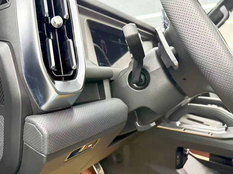 Jetour T2 2023 2.0TD Four-wheel drive Time travel PRO interior photo 11 Jetour T2 2023 2.0TD Four-wheel drive Time travel PRO interior photo 11