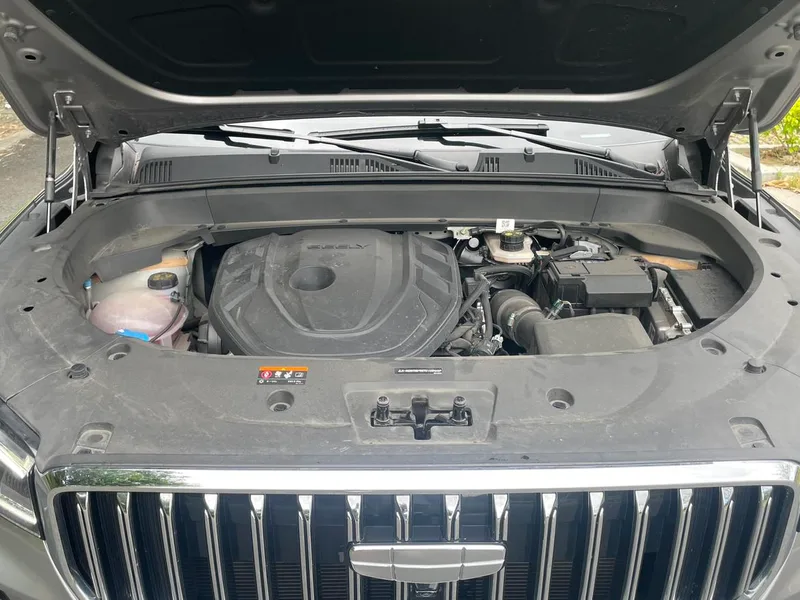 Geely Monjaro 2025 2.0TD Gaogong automatique à deux roues motrices Dongfang Yao remporte la version étoile intérieur photo 12 Geely Monjaro 2025 2.0TD Gaogong automatique à deux roues motrices Dongfang Yao remporte la version étoile intérieur photo 12