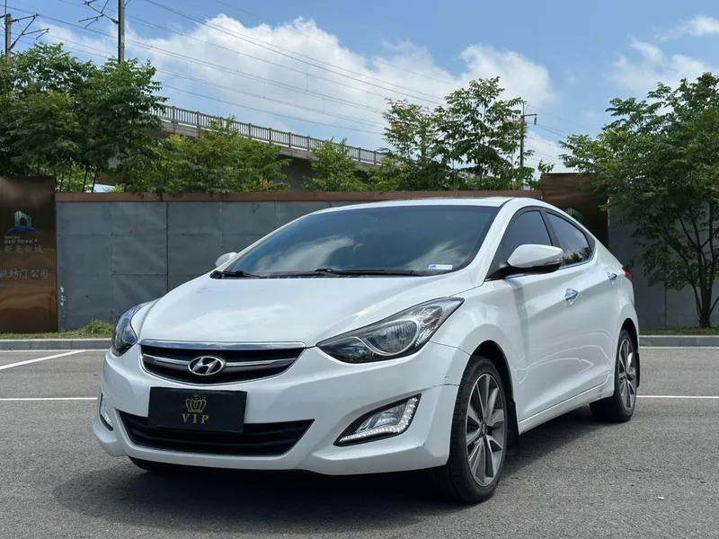 Hyundai Elantra Langdong 2015 1.6L Tipo de liderazgo automático exterior foto 1 Hyundai Elantra Langdong 2015 1.6L Tipo de liderazgo automático exterior foto 1