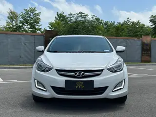 Hyundai Elantra Langdong 2015 1.6L Tipo de liderazgo automático exterior foto 2 Hyundai Elantra Langdong 2015 1.6L Tipo de liderazgo automático exterior foto 2