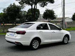 Geely Emgrand 2020 1.5L CVT Tipo cómodo interior foto 14 Geely Emgrand 2020 1.5L CVT Tipo cómodo interior foto 14