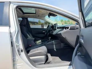 Toyota Corolla 2021 1.2T S-CVT Luxury Edition interior photo 15 Toyota Corolla 2021 1.2T S-CVT Luxury Edition interior photo 15