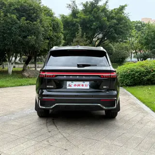 Geely Monjaro 2025 2.0TD Высокая работа автоматически с двумя приводами экстерьер фото 4 Geely Monjaro 2025 2.0TD Высокая работа автоматически с двумя приводами экстерьер фото 4