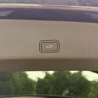 Geely Monjaro 2025 2.0TD Высокая работа автоматически с двумя приводами экстерьер фото 6 Geely Monjaro 2025 2.0TD Высокая работа автоматически с двумя приводами экстерьер фото 6