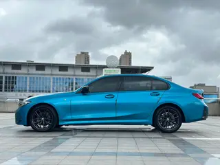 BMW 3 Series 2023 325Li M Sports Night Suit exterior photo 4 BMW 3 Series 2023 325Li M Sports Night Suit exterior photo 4