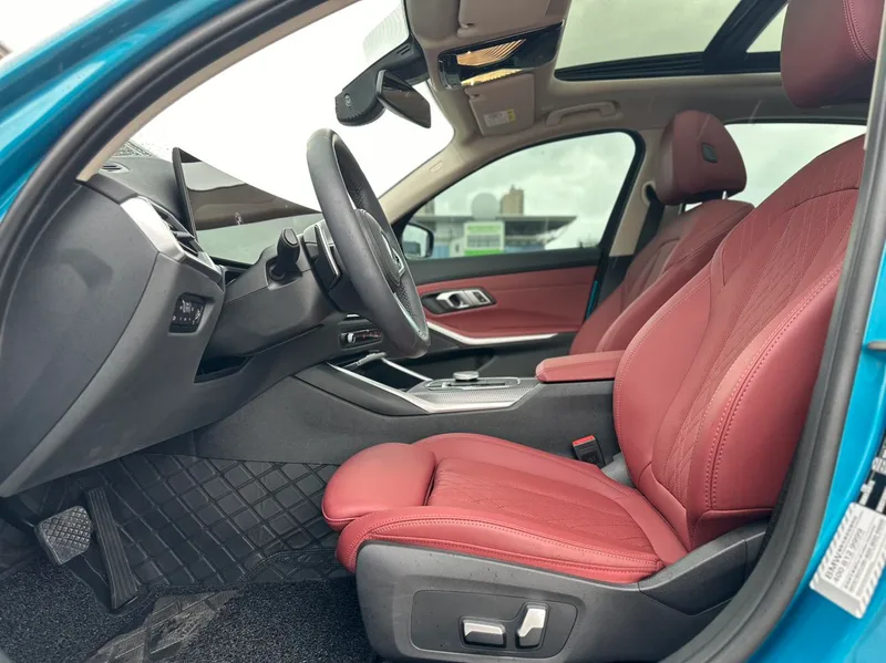BMW 3 Series 2023 325Li M Sports Night Suit exterior photo 5 BMW 3 Series 2023 325Li M Sports Night Suit exterior photo 5