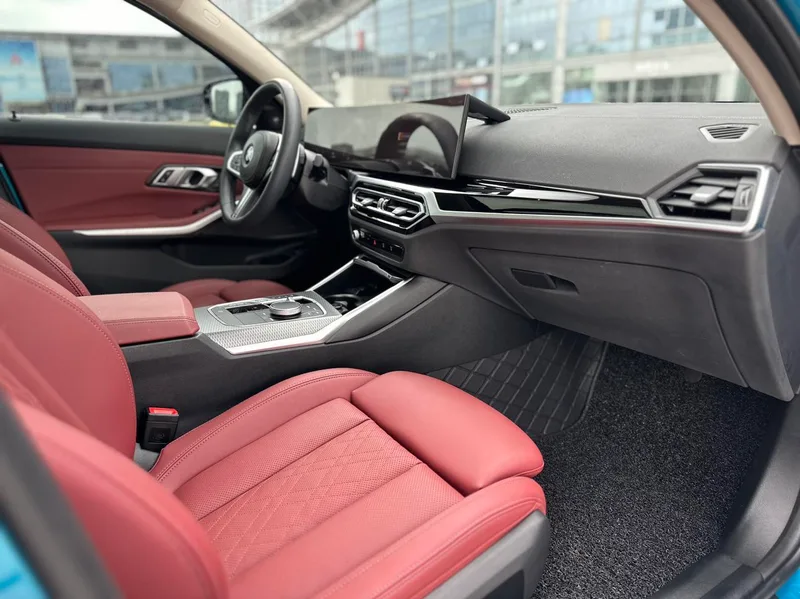 BMW 3 Series 2023 325Li M Sports Night Suit interior photo 12 BMW 3 Series 2023 325Li M Sports Night Suit interior photo 12