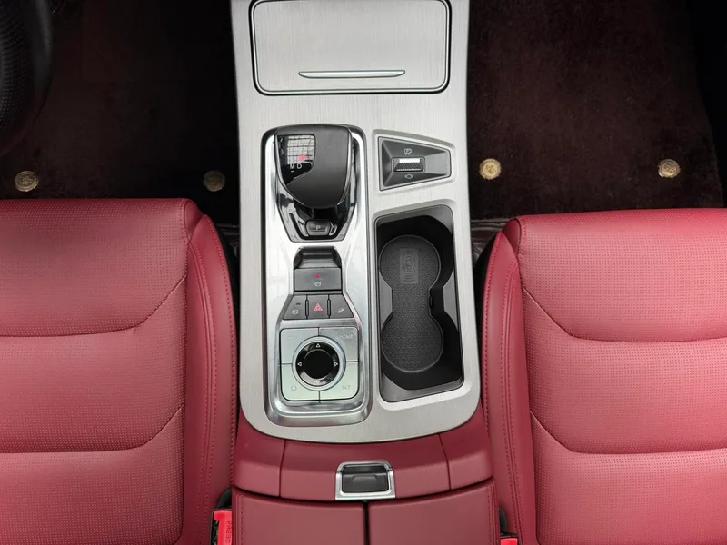 Jetour X70 PLUS 2021 Reforma 1.5T DCT Montaña Pro 5 Asiento exterior foto 10 Jetour X70 PLUS 2021 Reforma 1.5T DCT Montaña Pro 5 Asiento exterior foto 10