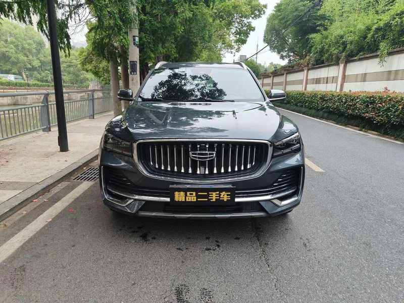Geely Monjaro 2024 2.0TD DCT EVO Versión de dos ruedas motrices Longfeng exterior foto 2 Geely Monjaro 2024 2.0TD DCT EVO Versión de dos ruedas motrices Longfeng exterior foto 2