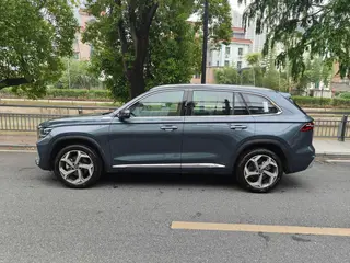 Geely Monjaro 2024 2.0TD DCT EVO Versión de dos ruedas motrices Longfeng exterior foto 4 Geely Monjaro 2024 2.0TD DCT EVO Versión de dos ruedas motrices Longfeng exterior foto 4