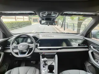 Geely Monjaro 2024 2.0TD DCT EVO Versión de dos ruedas motrices Longfeng interior foto 6 Geely Monjaro 2024 2.0TD DCT EVO Versión de dos ruedas motrices Longfeng interior foto 6