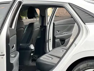 Hyundai Elantra 2021 1.5L CVT LUX Version de luxe intérieur photo 11