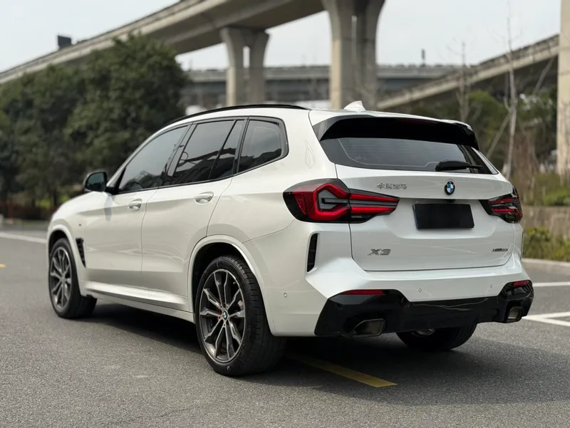 BMW X3 2023 xDrive30i Leading Type M Obsidian Night Suit interior photo 6 BMW X3 2023 xDrive30i Leading Type M Obsidian Night Suit interior photo 6