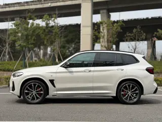 BMW X3 2023 xDrive30i Leading Type M Obsidian Night Suit interior photo 7 BMW X3 2023 xDrive30i Leading Type M Obsidian Night Suit interior photo 7