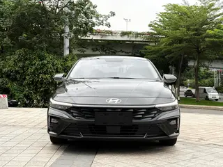 Hyundai Elantra 2023 1.5L CVT GLX Version d'élite extérieur photo 2 Hyundai Elantra 2023 1.5L CVT GLX Version d'élite extérieur photo 2