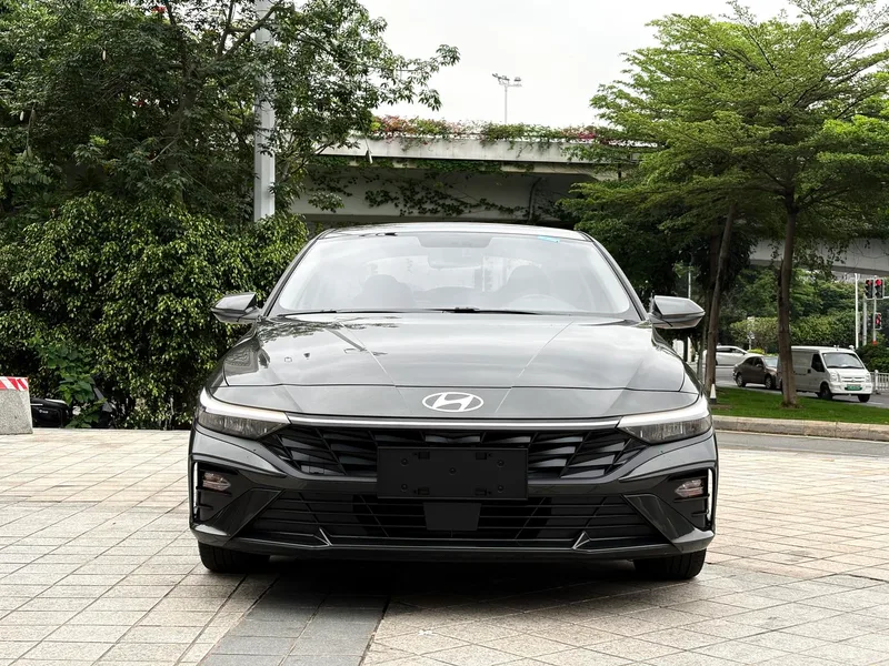 Hyundai Elantra 2023 1.5L CVT GLX Version d'élite extérieur photo 2 Hyundai Elantra 2023 1.5L CVT GLX Version d'élite extérieur photo 2