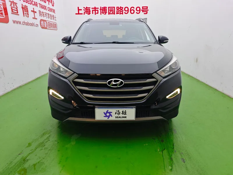 Hyundai Tucson 2015 1.6T Dual-clutch, two-wheel drive, intelligent model exterior photo 2