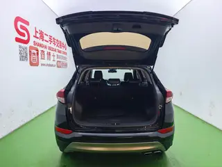 Hyundai Tucson 2015 1.6T Dual-clutch, two-wheel drive, intelligent model interior photo 10