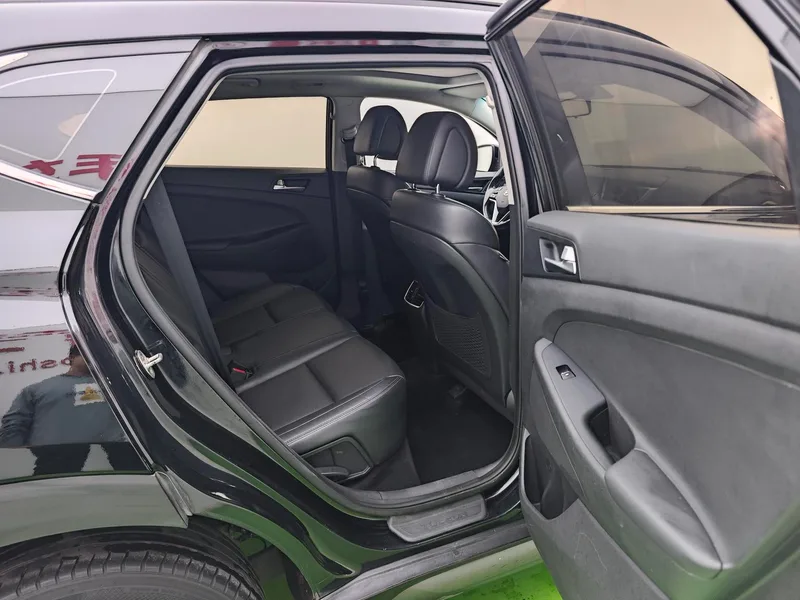 Hyundai Tucson 2015 1.6T Dual-clutch, two-wheel drive, intelligent model interior photo 12