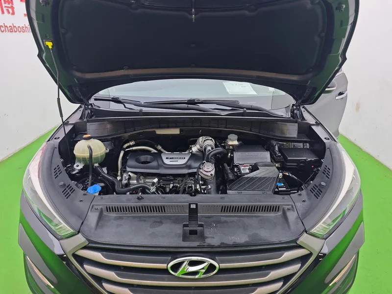 Hyundai Tucson 2015 1.6T Dual-clutch, two-wheel drive, intelligent model interior photo 15