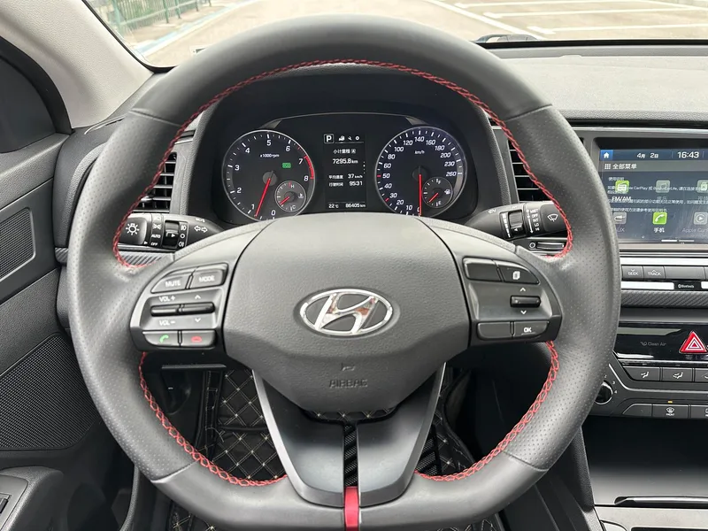 Hyundai Elantra Lingdong 2016 1.4T Double embrayage et éblouissement Type de vitalité intérieur photo 15 Hyundai Elantra Lingdong 2016 1.4T Double embrayage et éblouissement Type de vitalité intérieur photo 15