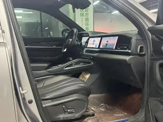 Geely Monjaro 2024 2.0TD DCT EVO Versión de dos ruedas motrices Longfeng interior foto 7 Geely Monjaro 2024 2.0TD DCT EVO Versión de dos ruedas motrices Longfeng interior foto 7