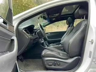 Hyundai Sonata 2018 1.6T GLS Intelligent China V interior photo 7 Hyundai Sonata 2018 1.6T GLS Intelligent China V interior photo 7