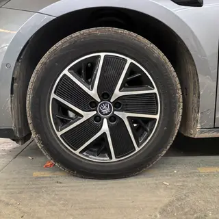 BYD Qin L 2025 Премиум-версия с автопилотом DM-i 120KM Превосходящий экстерьер фото 6 BYD Qin L 2025 Премиум-версия с автопилотом DM-i 120KM Превосходящий экстерьер фото 6