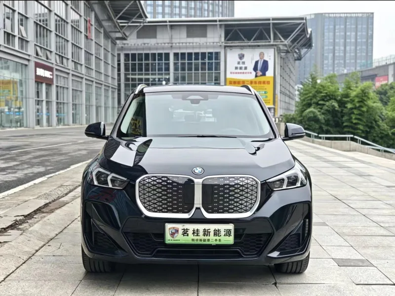 BMW iX1 2024 eDrive25L M Sports suit exterior photo 2 BMW iX1 2024 eDrive25L M Sports suit exterior photo 2